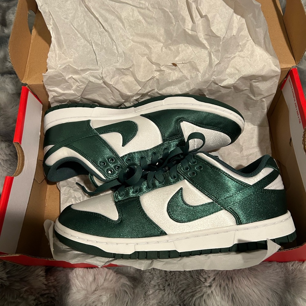Nike Dunk Low White and Green Sneakers